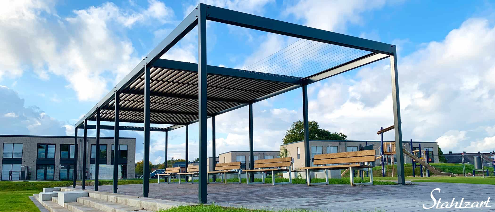 pergola-holz-metall-bauen-lamellendach-terrasse-garten-wasserdicht-aluminium-modern-ueberdachung-wein-sonnenschutz-moebel-stahlzart