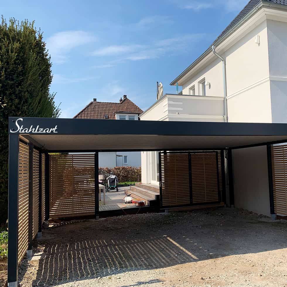 carport-3m-hoch-dopppel-holz-stahl-metall-carports-fuer-wohnmobil-doppelcarport-mit-sichtschutz-zaun-laerche-modern-bestellen-stahlzart