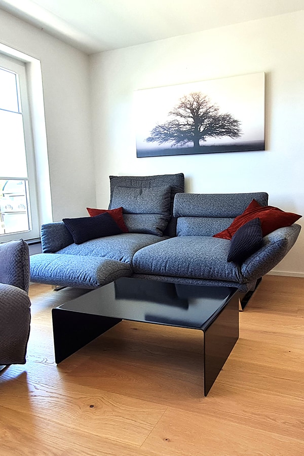 design-moebel-stahlzart-couchtisch-rund-schwarz-metall-modern-quadratisch-designer-industrial-style-minimal-wohnzimmer-sessel-sofa-ideen