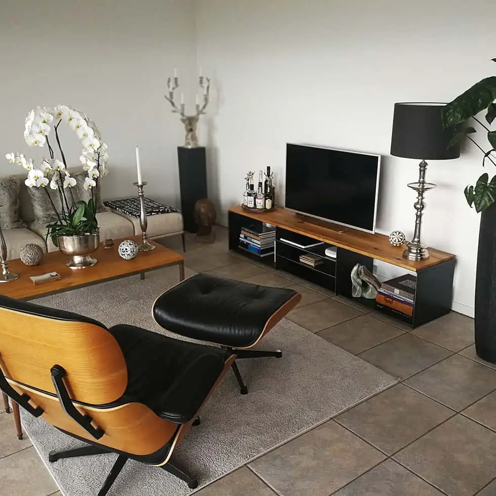 design-moebel-stahlzart-tv-lowboard-merapi-lounge-chair-couchtisch-holz-schwarz-eiche-massiv-modern-metall-massivholz-grau-industrial-designer-wohnzimmer-wildeiche-fernseher-ideen