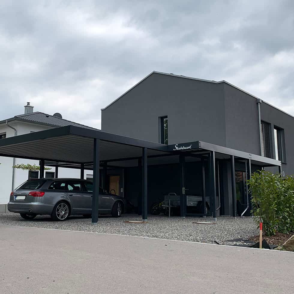 carport-nach-mass-doppelcarport-carports-doppelcarports-haus-anbau-mit-vordach-veranda-ueberdachung-metall-stahl-planung-lösung-anthrazit-garage-flachdach-stahzart