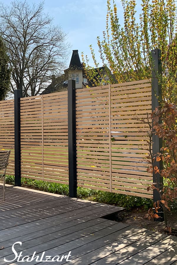 carport-nach-mass-doppelcarport-carports-doppelcarports-mit-sichtschutz-zaun-terrasse-holz-laerche-metall-stahl-planung-lösung-individuell-stahzart