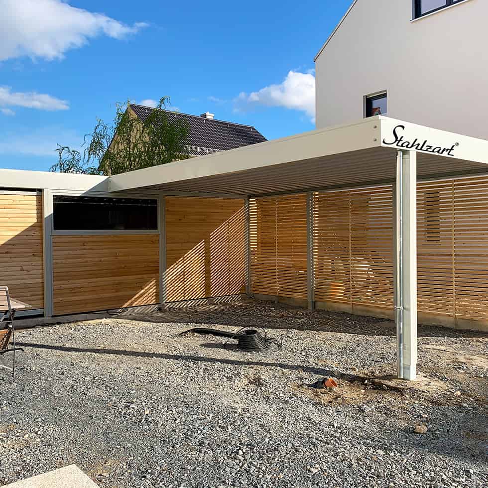 carport-nach-mass-einzelcarprt-carports-einzelcarports-masse-mit-abstellraum-schuppen-holz-metall-stahl-planung-lösung-individuell-garage-flachdach-weiss-stahzart