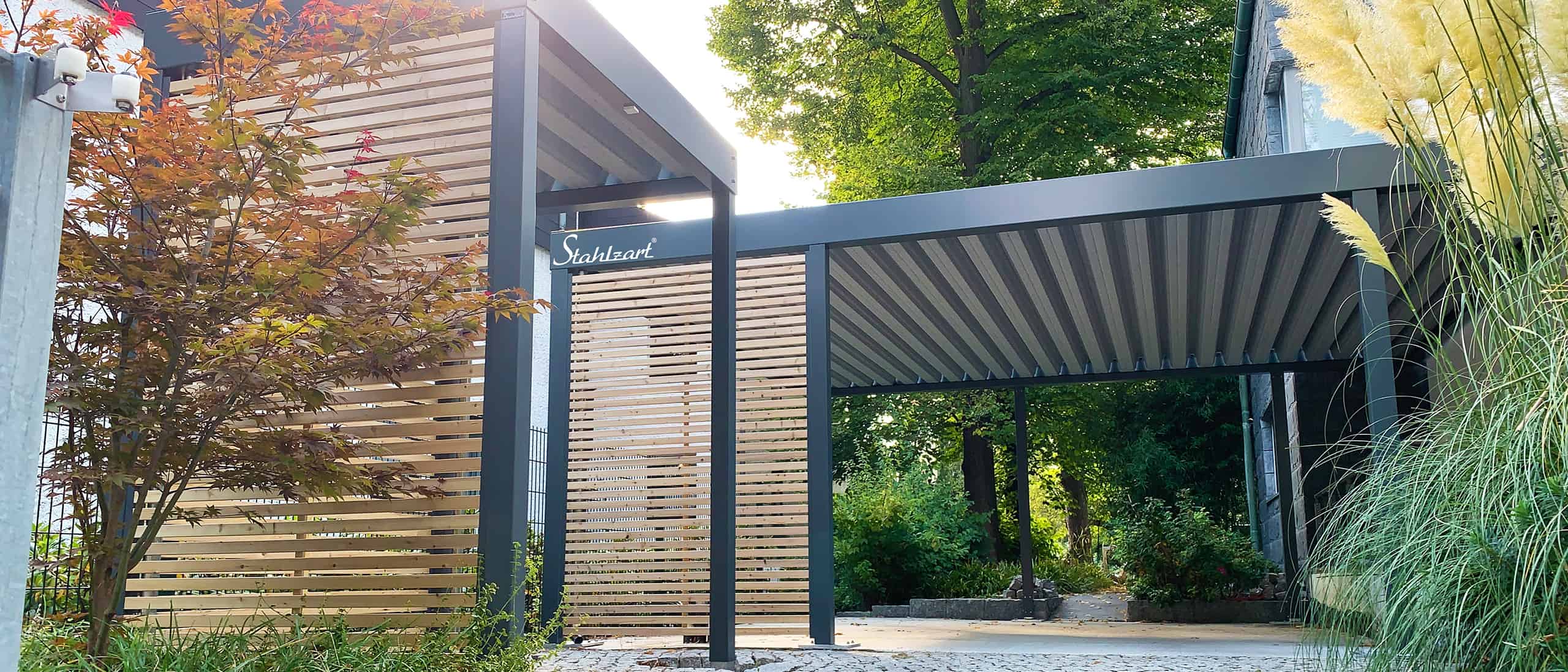 carport-holz-metall-am-haus-anbau-dach-baugenehmigung-mit-fahrrad-garage-unterstand-ueberdachung-metallcarport-stahlcarport-anthrazit-modern-design-carports-stahlzart