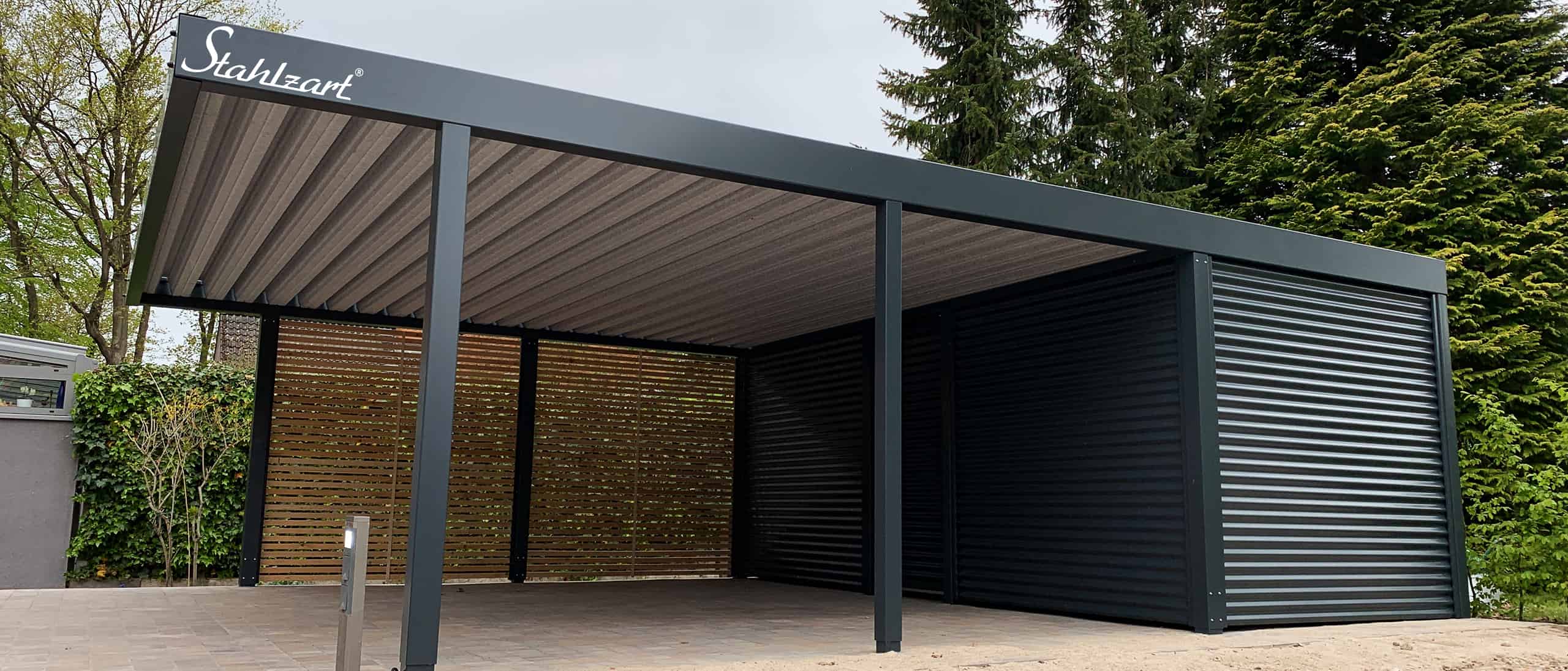 carport-holz-metall-doppelcarport-mit-schuppen-am-haus-baugenehmigung-dach-modern-anthrazit-design-abstellraum-geraeteraum-flachdach-blech-seitenwand-nach-mass-carports-stahlzart