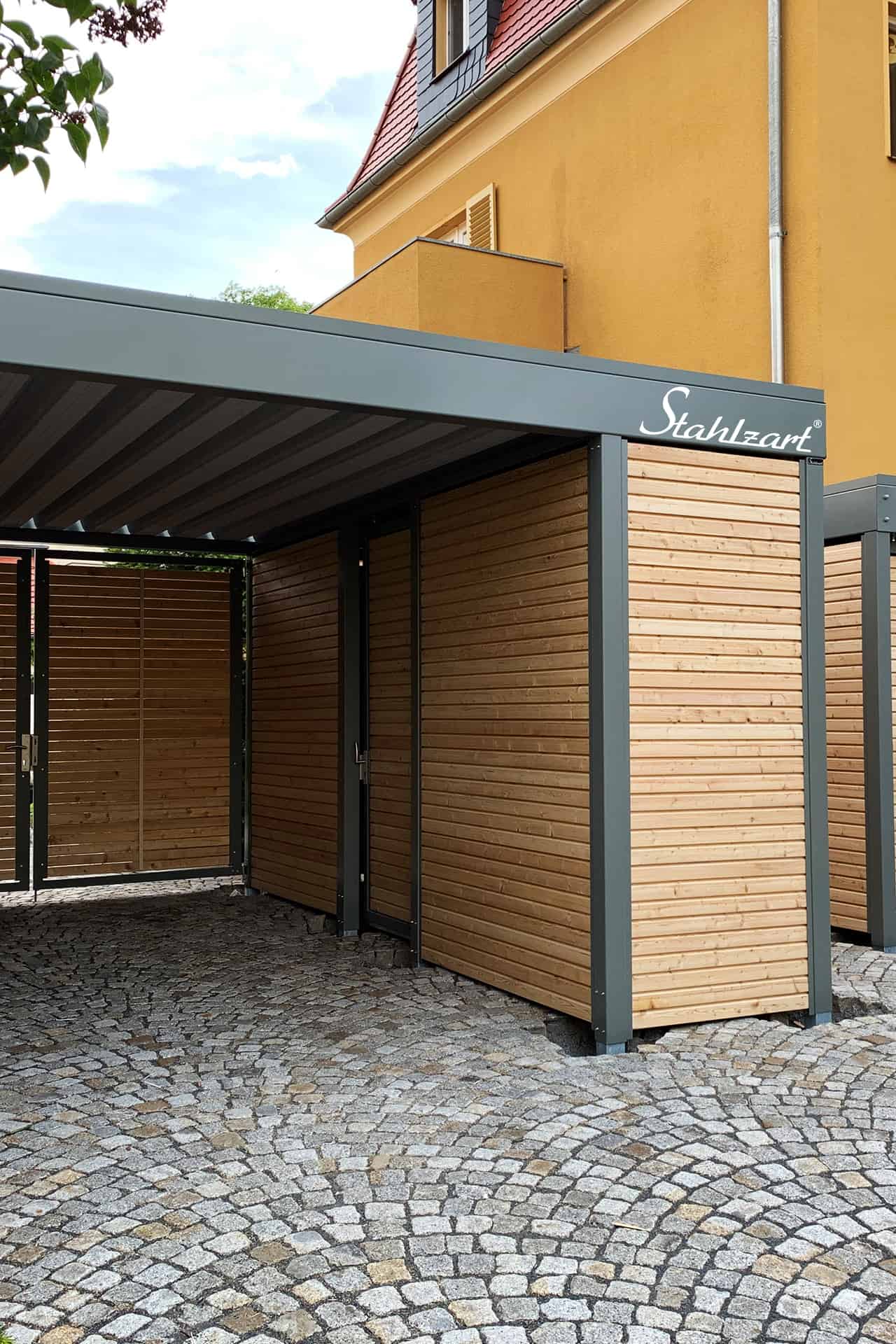 carport-holz-metall-mit-schuppen-am-haus-baugenehmigung-mit-tor-tuer-geraetehaus-fahrrad-garage-unterstand-dach-grau-modern-design-flachdach-carports-einzelcarport-stahlzart