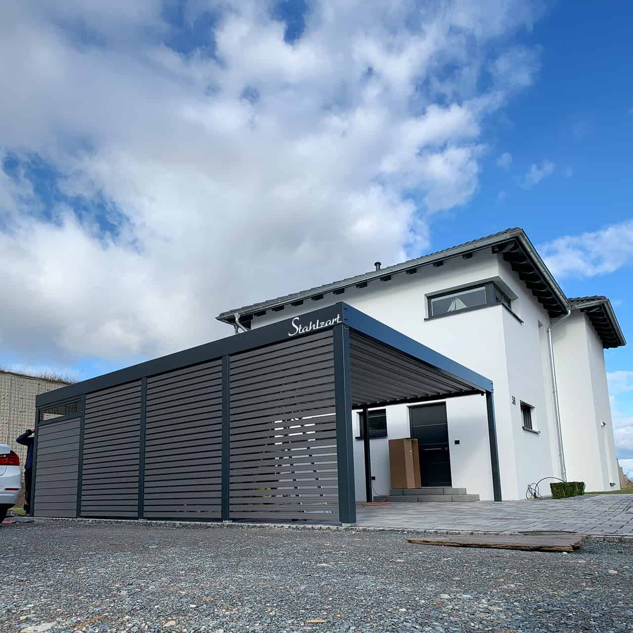 doppelcarport-stahl-wpc-anthrazit-mit-geraeteraum-carports-maerkisch-oderland-metallcarports-seitlich-am-haus-flachdach-anthrazit-wpc-bauen-stahlzart doppelcarport-stahl-wpc-anthrazit-mit-geraeteraum-carports-maerkisch-oderland-metallcarports-seitlich-am-haus-flachdach-anthrazit-wpc-bauen-stahlzart